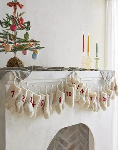 Guirnalda Medias Adviento Lana Anthropologie Terreno Nepal 100% 24 Medias NUEVA - Imagen 1 de 3