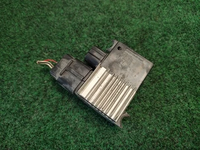 Módulo de control del ventilador de refrigeración Toyota Corolla 2017 OEM 89257-12010 4S9 Foto 1 de 4