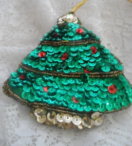 Vintage Weihnachtsschmuck - PAILLETTEN & PERLEN BAUMSCHMUCK mit GEHEIMFACH - Bild 1 von 3