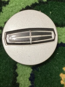 LINCOLN LS OEM WHEEL CENTER CAP SILVER XW43-1A096-JA 1W43-1A096-AA 01 06 1piece - Picture 1 of 6
