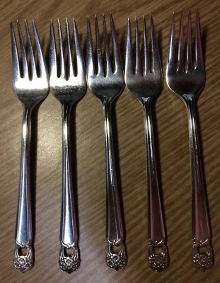 Five (5) Eternally Yours Salad Forks 1847 Rogers - Image 1 of 4