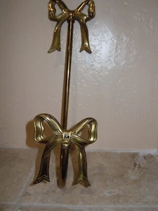 Vintage Brass Wreath Holder Hanger made in India - Picture 1 of 5