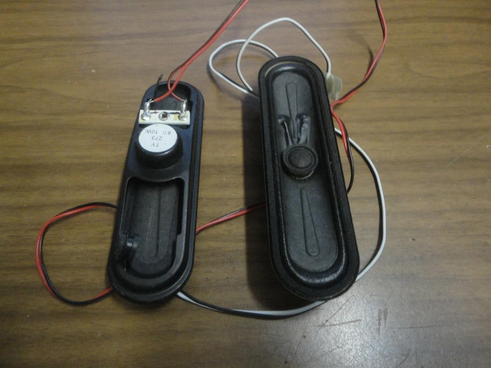 JUEGO ALTAVOCES RCA TY273 8 OHMIOS 10W USADOS EN VARIOS MODELOS Foto 1 de 1