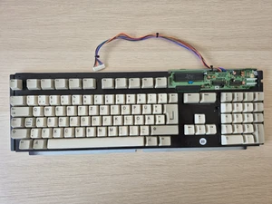 ✅ Clavier pour Commodore Amiga 500 / 500+ ⭐ Excellent état ⭐ LED rouge / verte ⚡️ - Photo 1/8