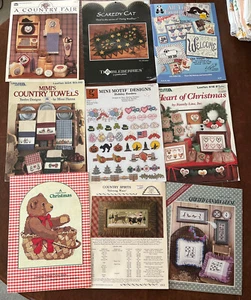 Lot of 9 Cross Stitch & Craft Pattern Booklets Christmas Graphworks Mini Motifs - Picture 1 of 9