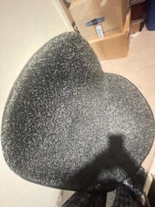 USED CATALINA Black/ Gray DESIGN AREA RUG  47" ROUND(S, DR) - Picture 1 of 8