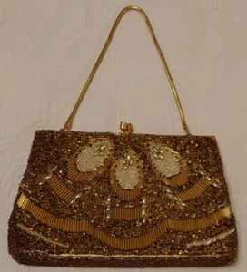 Vintage Perlen Abendtasche Handtasche mit goldfarbenen Beschlägen Satinfutter Schlangenkette - Bild 1 von 13