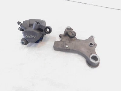 Pinza de freno de disco y soporte de montaje de rueda trasera Honda CB650 CBR650 CBR650F CBR650R Foto 1 de 4