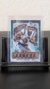 2024 Topps Resurgence - Voltaic Bryce Young #V-4 Teal Surge Refractor /149 - Bild 1 von 2