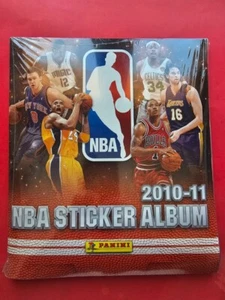 PANINI SEALED/SEALED ALBUM + KOMPLETTER SATZ STICKER FIGUREN NBA 2010-11 - Bild 1 von 2