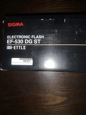 Sigma EF-530 DG Super Electronic Flash for Canon DSLR - Image 1 of 4