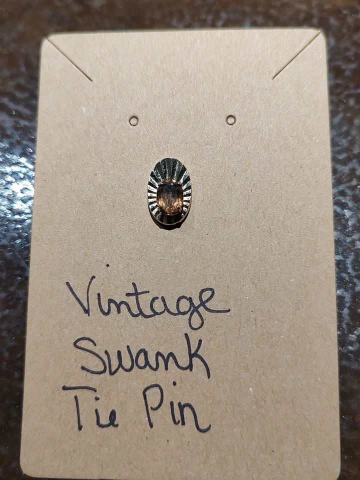 Broche de gravata Swank vintage tom dourado com pedra cor âmbar - Imagem 1 de 2