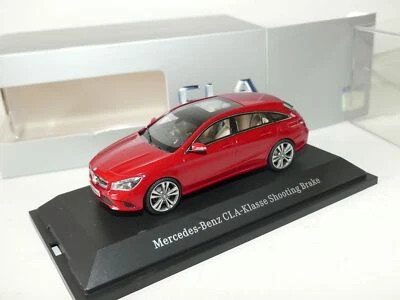 MERCEDES CLA SHOOTING BRAKE Rouge KYOSHO 1:43 - Photo 1/2
