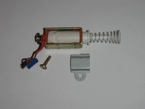 Solenoid for Fruit and Nut Dispenser on Panasonic Bread Maker Model SD-BT56P - Picture 1 of 3