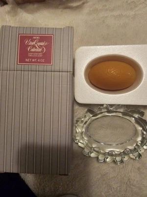 1981 Avon  Ultra Crystal Soap Dish with Timeless Soap Heavy Oval Dish Vintag - Image 1 of 4