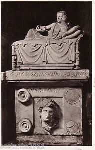 U2 - Cartolina D´EPOCA - PERUGIA - IPOGEO DEI VOLUMNI (EPOCA ETRUSCA)  - Picture 1 of 1