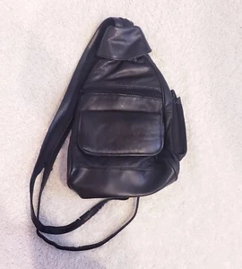 Black 2-in-1 Crossbody & Backpack Bag With Pockets - Picture 1 of 6