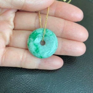 Colgante redondo donut jade espíritu pacífico natural círculo de vida amorosa grado A 100 - Imagen 1 de 8