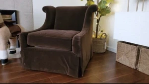 Henredon Upholstery Collection Living room chair - Picture 1 of 4