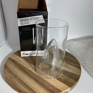 Think Geek 2015 Shark Attack Glass IOB 5.5” ( I) - Picture 1 of 5