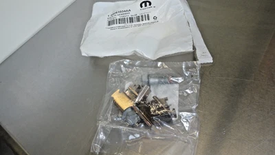 Kit de resorte de sujeción de freno trasero Mopar 68061034AA para Dodge Sprinter 3500 2009 Foto 1 de 4