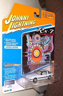Mazda RX-7 Johnny Lightning 2025 Classic Gold 1985 White Lightning Chase ¡Raro! Foto 1 de 4