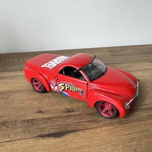 Maisto Die Cast Marvel Spider Man Chevrolet SSR 2002 Concept - Scala 1:25 - Foto 1 di 6