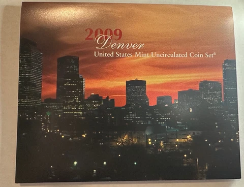 2009-D Denver Mint Set Includes 18 Total Coins Including 4 Lincoln Pennies Cover