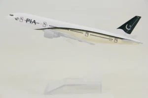 16cm PIA Pakistan Internatiional BOEING 777 Passenger Airplane Diecast Model - Picture 1 of 6