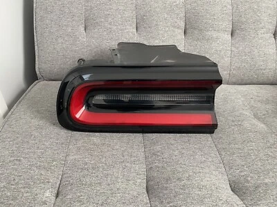 ОФИЦИАЛЬНЫЙ ЛЕВЫЙ ЗАДНИЙ СВЕТОДИОДНЫЙ ФОНАРЬ MOPAR 2015-2020 DODGECHALLENGER ОТ ОРИГИНАЛЬНОГО ПРОИЗВОДИТЕЛЯ - Изображение 1 из 4
