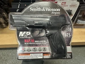 Smith & Wesson M&P .40 4.5mm (.177) CO2 BB Air Pistol w/ Magazine - Picture 1 of 1