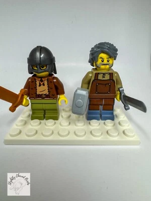 НОВЫЙ!!! Лот минифигурок LEGO Castle Blacksmith and Viking Kid с аксессуарами - Изображение 1 из 4