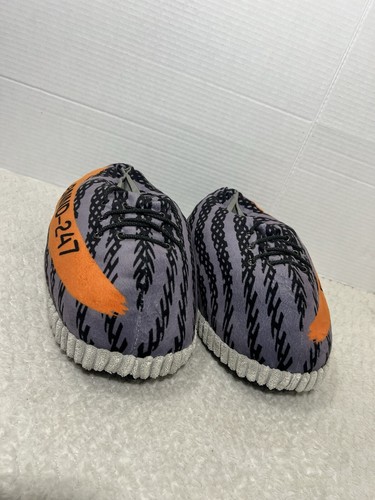 ADIDAS Yeezy Sneaker Slipper Style Unisex Taglia Media Ultra Peluche e Comode Scarpe da Interno.