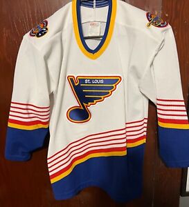 Vintage CCM St. Louis Blues Kid's jersey Size L/XL White Stanley Cup Champions