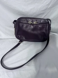 Vintage Etienne Aigner kleine dunkel burgunder Leder Umhängetasche Handtasche Tasche - Bild 1 von 8