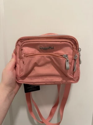 Bolso Bandolera Baggallini Para Mujer Pequeño Rosa Cartera 5 Bolsillos Foto 1 de 4