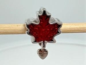 Pandora Moments Canada Rot Ahornblatt Emaille mit Herz Sterling Silber Charm - Bild 1 von 6