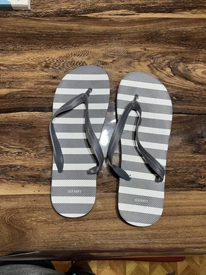 Old Navy Men’s Flip Flops, Size 10-11, Gray & White, (M-1500) - Image 1 of 3