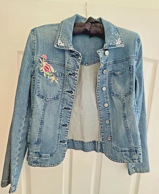 Chaqueta Kikit Jeans Talla S Azul Algodón Denim Bordado Rosa Flores Lentejuelas Foto 1 de 4