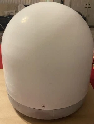 Antena de rastreamento de TV via satélite marinha KVH TracVision M5 em cúpula 18"" - Imagem 1 de 4