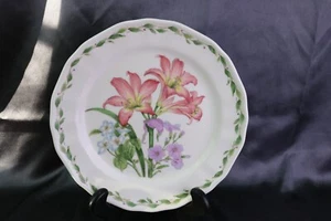 Noritake Casual Gourmet Garden Dinner Plate #7940/4 Pink Amaryllis Lilies - Picture 1 of 5