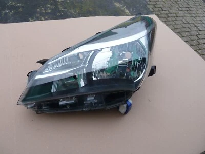 Toyota Yaris III XP13 Facelift Ab 2014-2017 Scheinwerfer Vorne Links 81170-0DA10 - Bild 1 von 4
