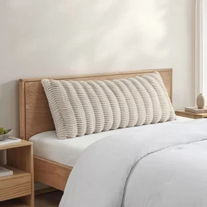 Almohada corporal de piel sintética Casual Living en 3 colores, 50 x 121 cm - Imagen 1 de 19