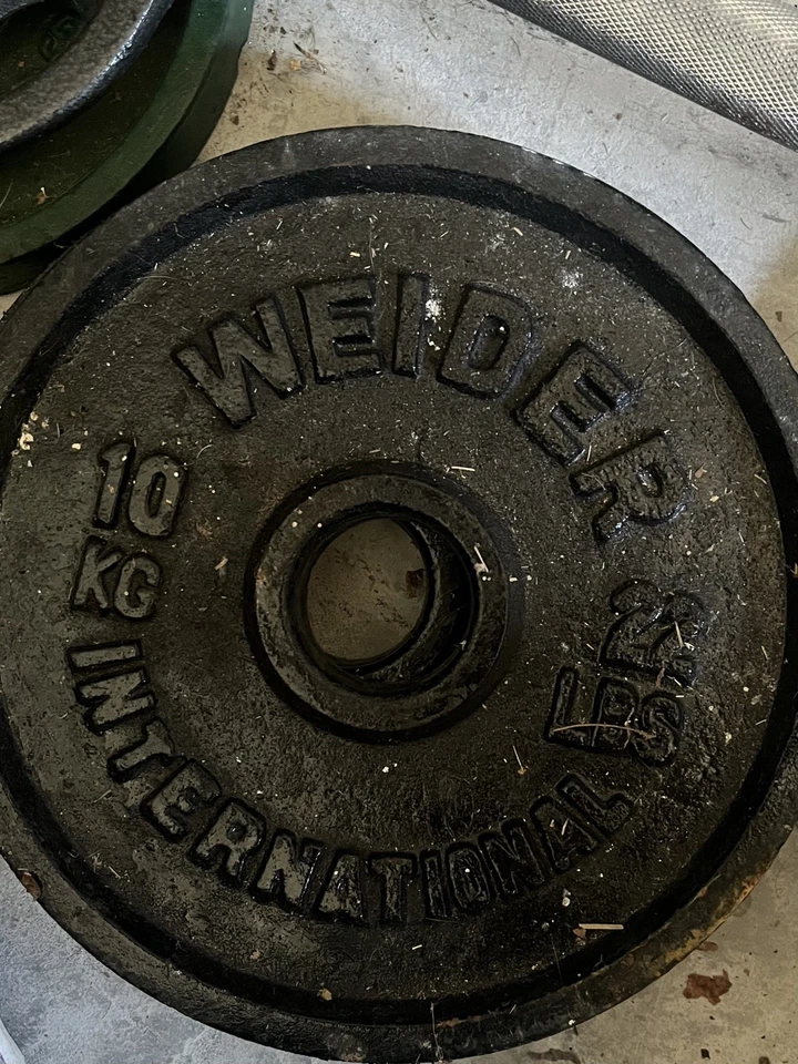 Weider International 10kg 22lb Olympic plate Weight  - Image 1 of 1