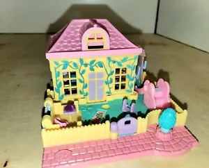 Vintage Polly Pocket Polly's Nursery School House (Not Complete) - Picture 1 of 12