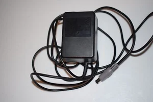 NINTENDO SUPER NINTENDO SNES POWER ADAPTER SNS-002 (SPR2) - Picture 1 of 2