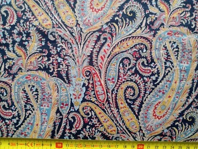 Remnant - FELIX AND ISABELLE - Liberty Tana Lawn cotton approx 33 x 30 cm - Image 1 of 2