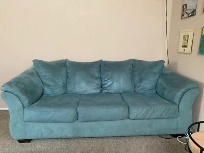Ashley Furniture 3 seater sofa: used, excellent condition - Image 1 of 4