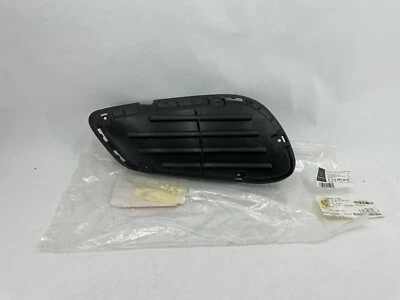 Luz antiniebla delantera derecha parrilla inferior OEM A2128852823 MERCEDES E350 2014-2016 Foto 1 de 4