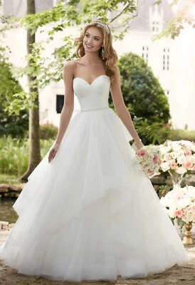 wedding dresses - Image 1 of 4